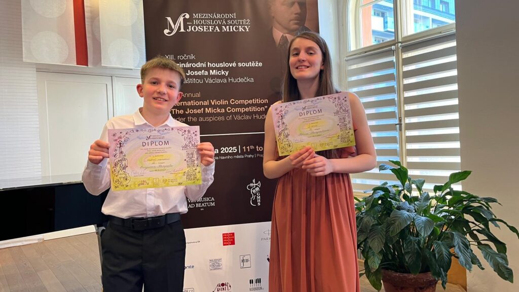 Houslová soutěž J. Micky